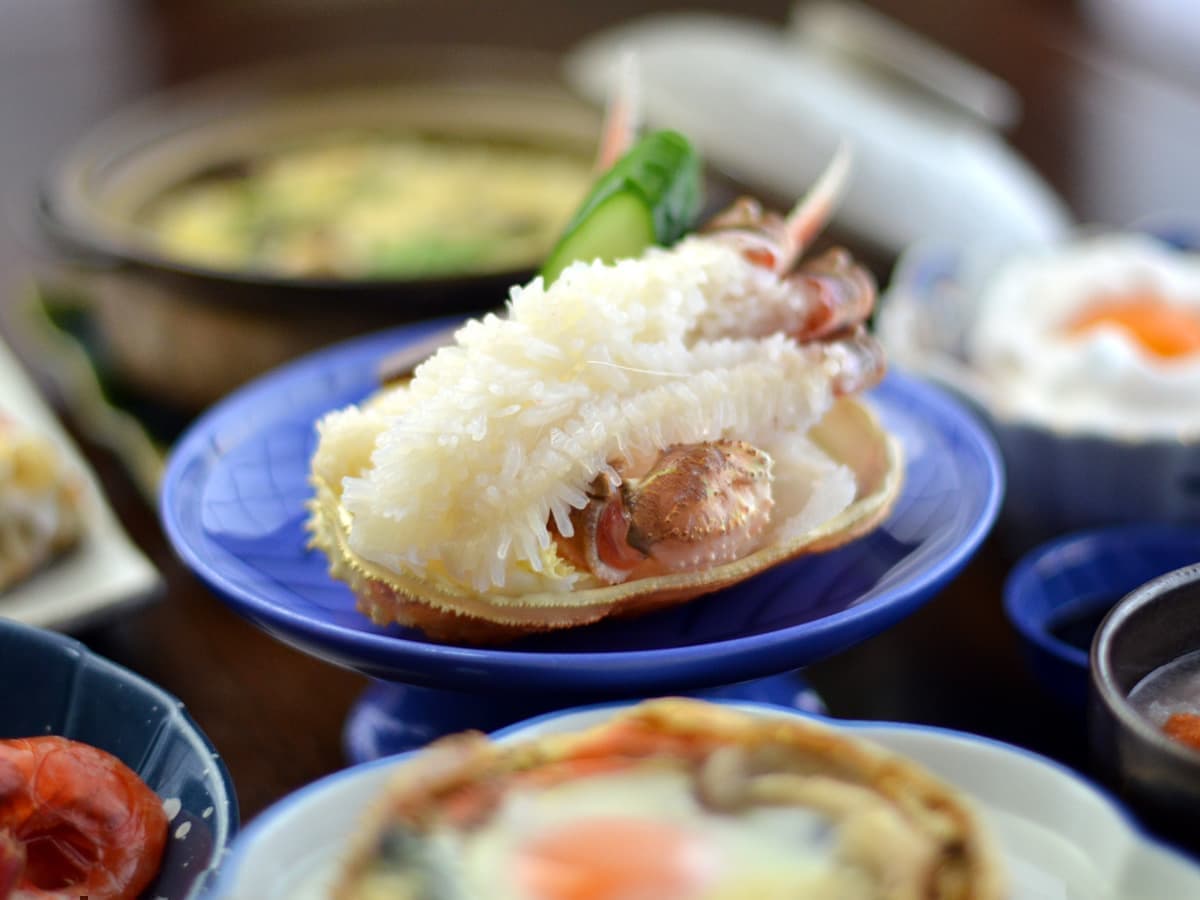 こばせオリジナルカニ料理_60年以上前から提供しているカニのアライ(蟹刺し）